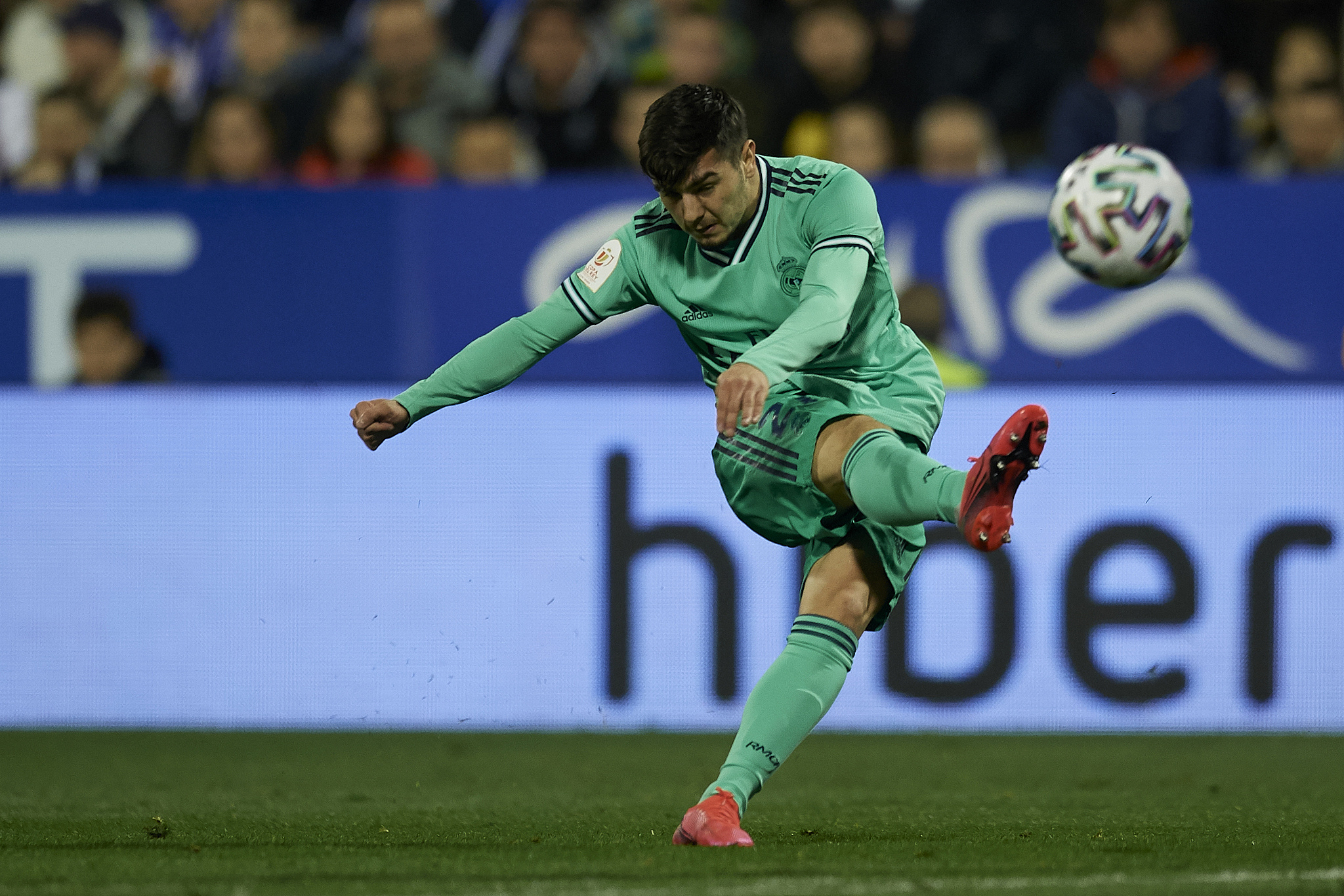 圣旺红星vs卡昂比分预测分析