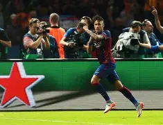 风云突变巴黎圣日耳曼转会期门线救险；CBA季后赛版图或变；管理层满意；训练强度明显提升